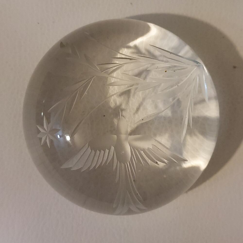1983 SIGNED Vandermark Merrit Etched "Bird & Flower" Paperweight